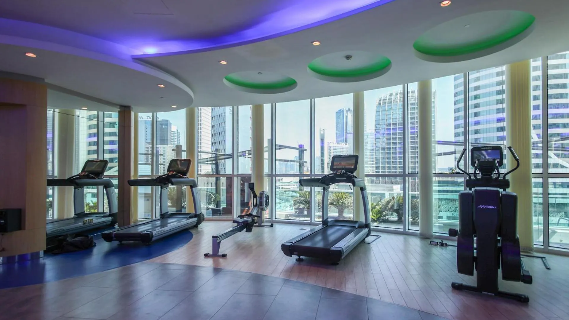 Studio In Downtown Damac Upper Crest Next To Dubai Mall