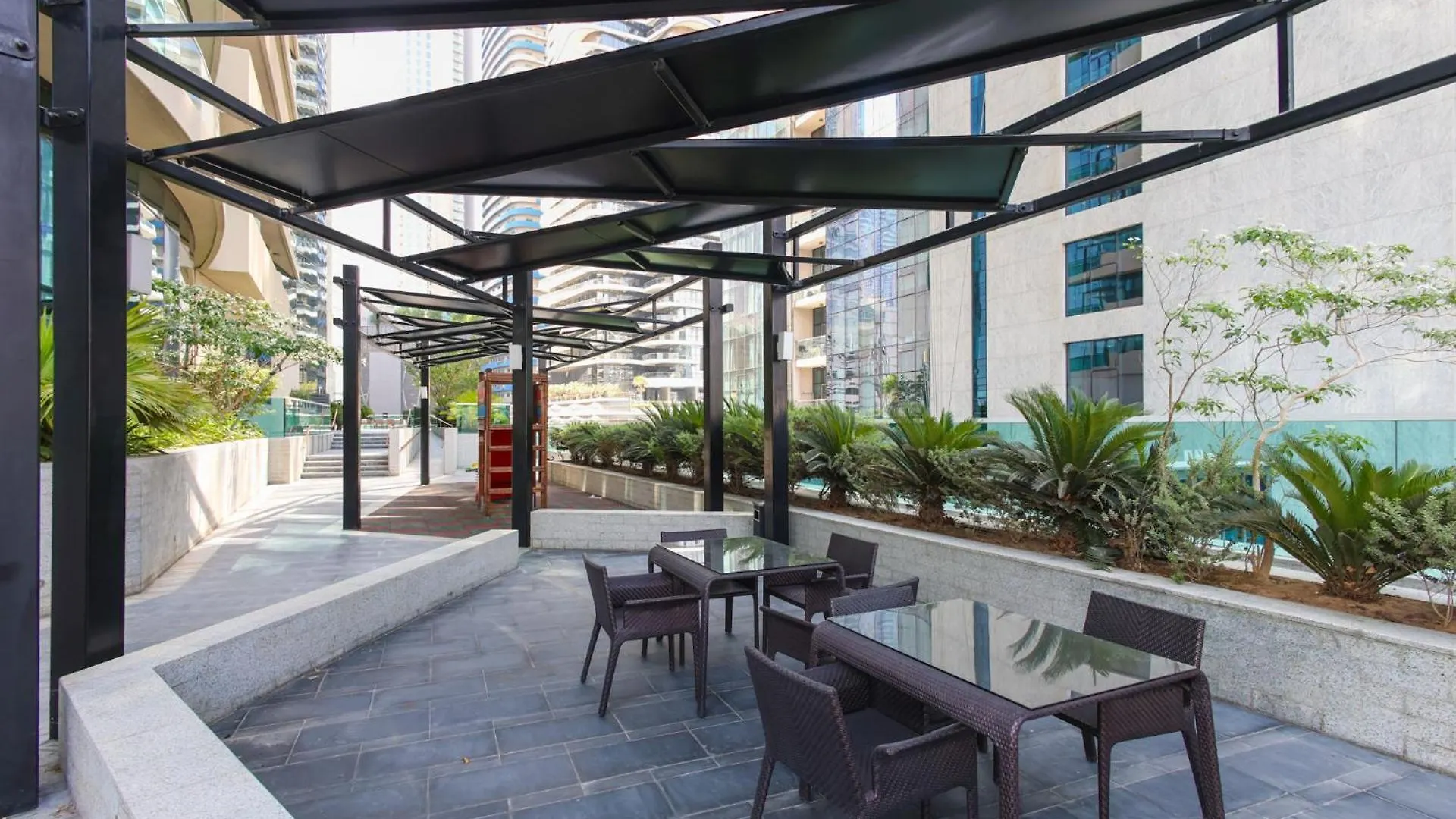 Studio In Downtown Damac Upper Crest Next To Dubai Mall 0*,